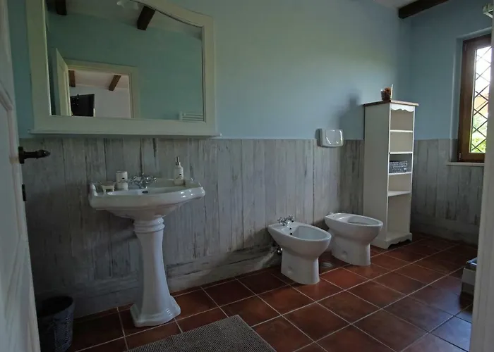 L'orto Sul Poggio לינה וארוחת בוקר סוטרי