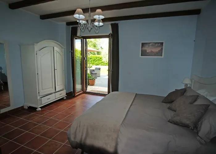 L'orto Sul Poggio לינה וארוחת בוקר 4*